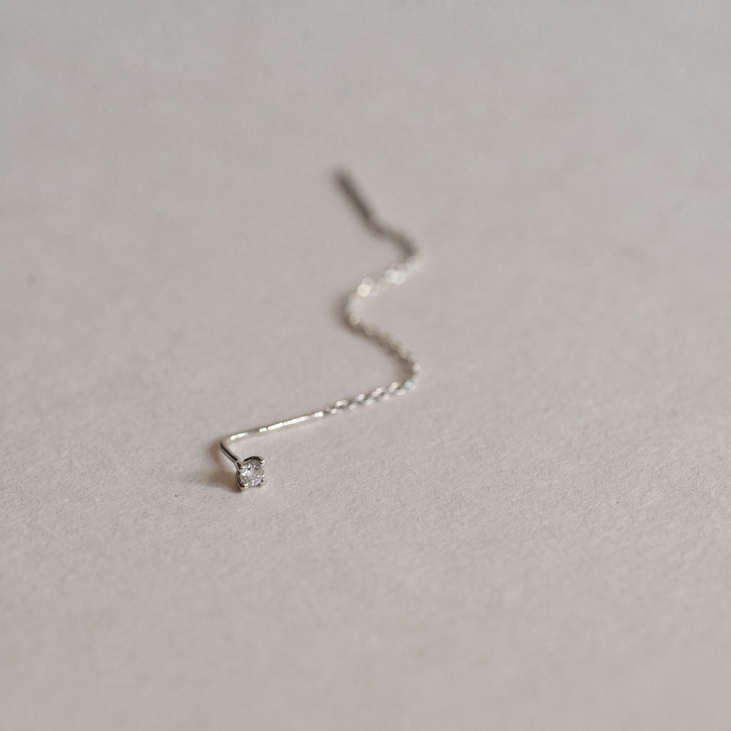 Round Prongs Chain Earring